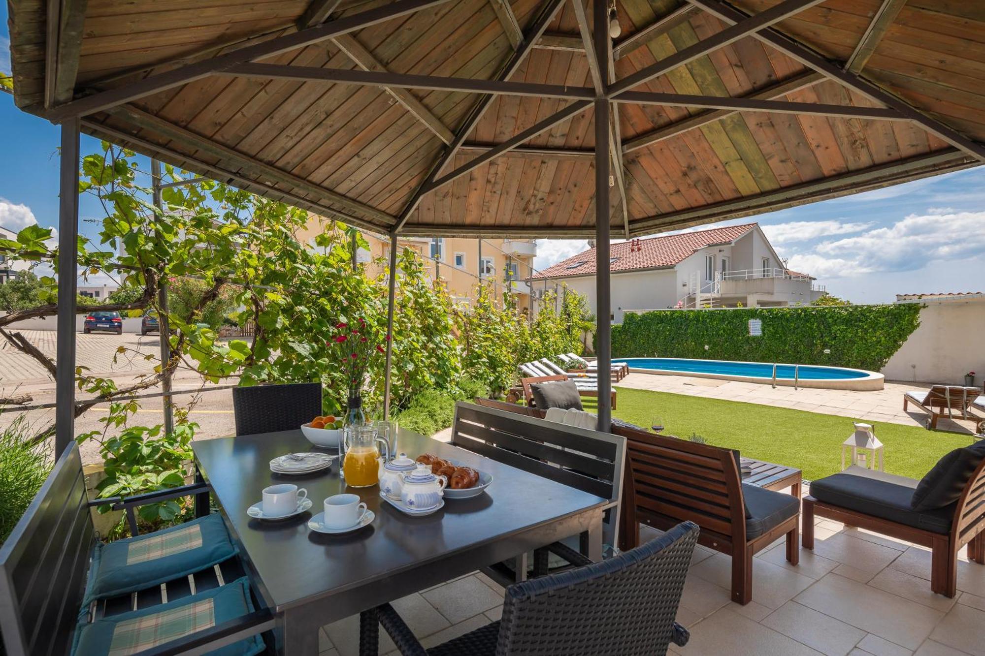 Tihi Iii Apartment