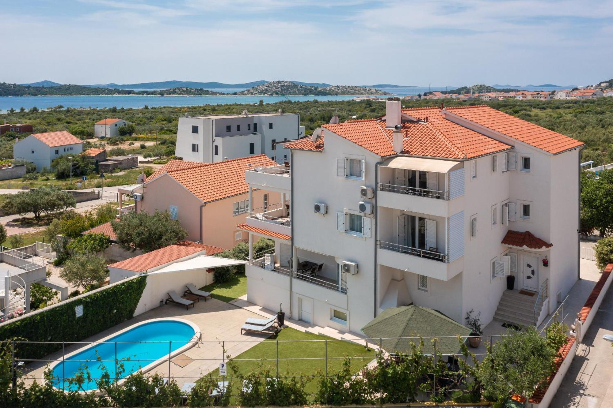 Apartment Tihi Iii *