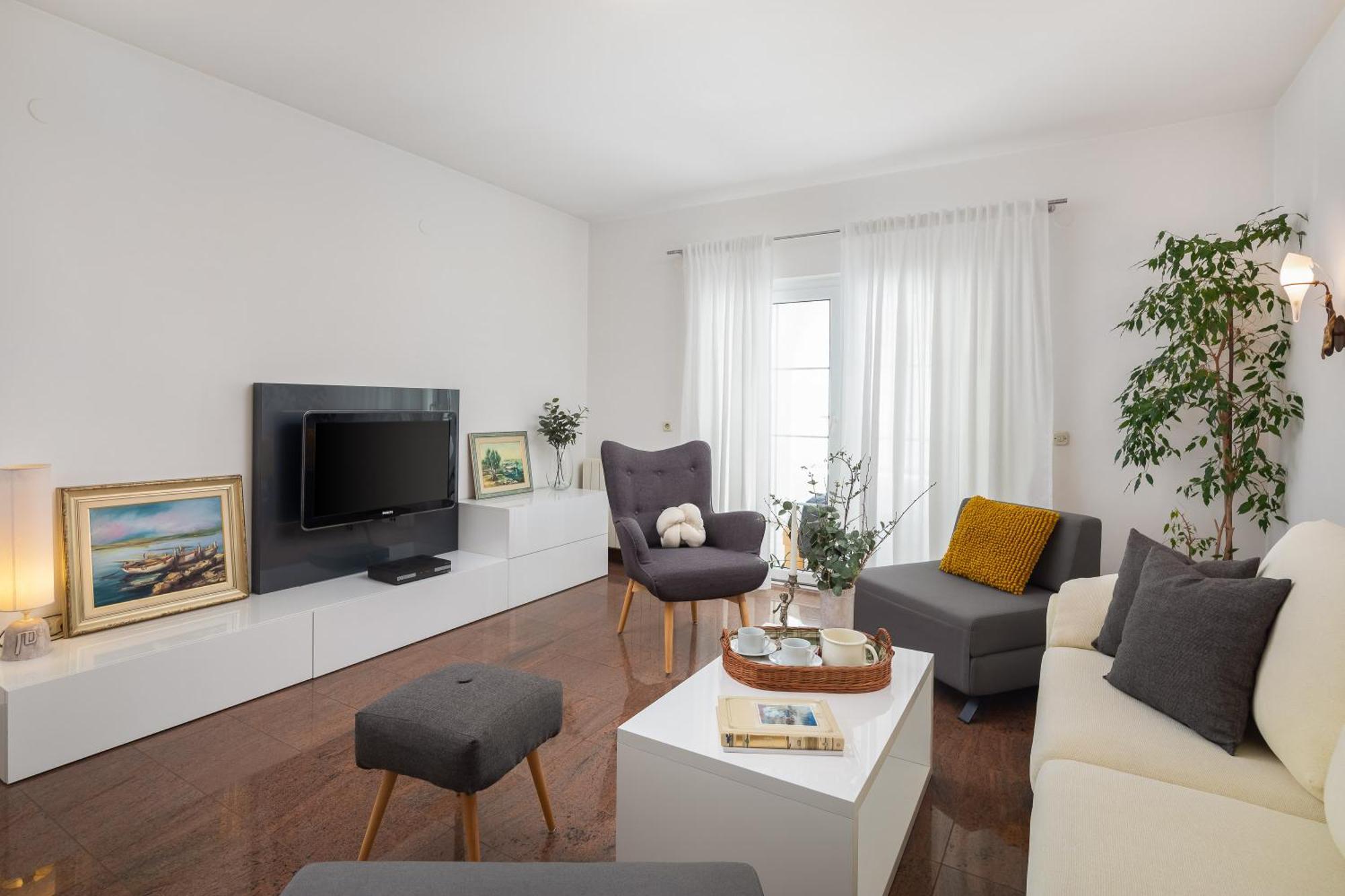Apartment Tihi Iii *